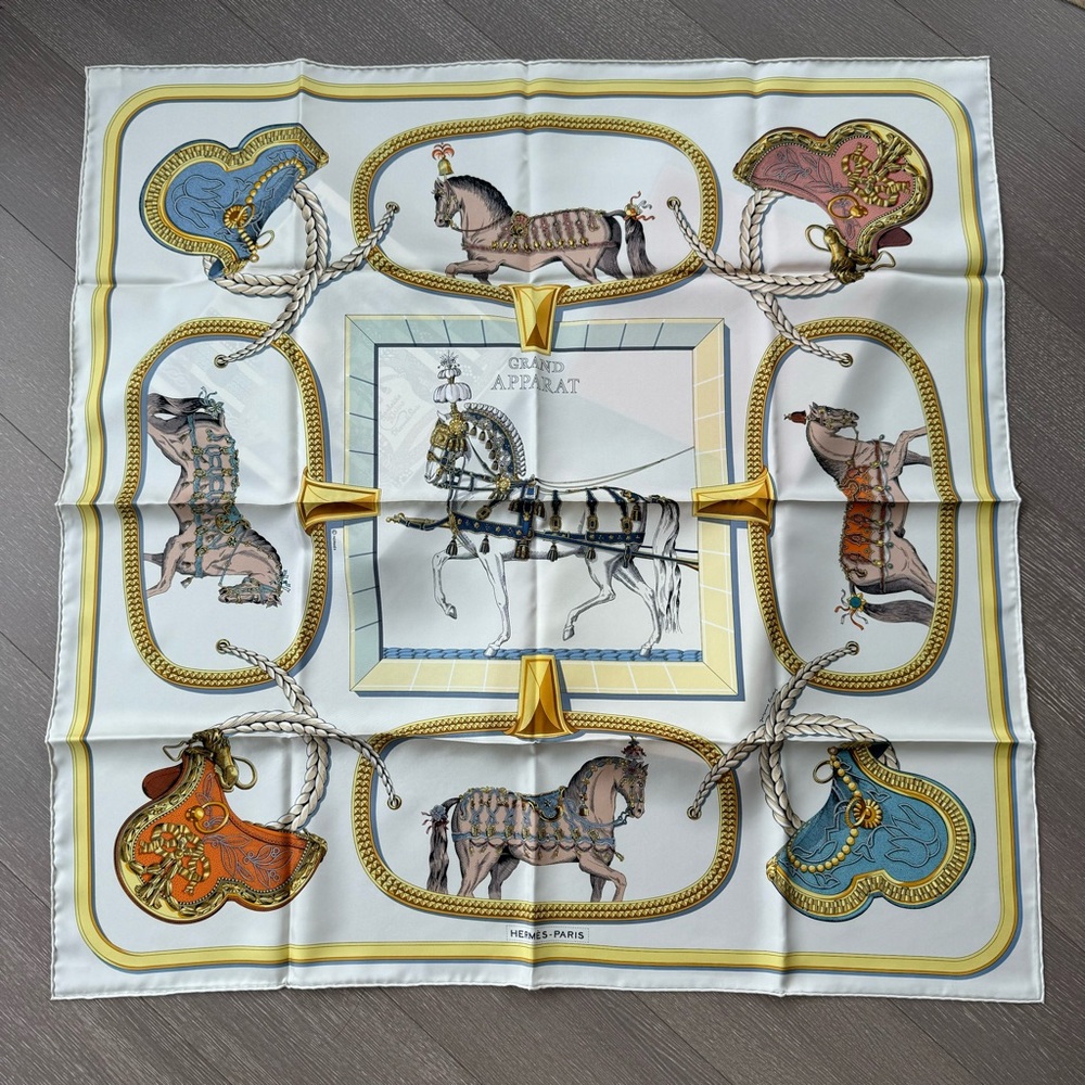 NWT Hermes silk scarf 90cm